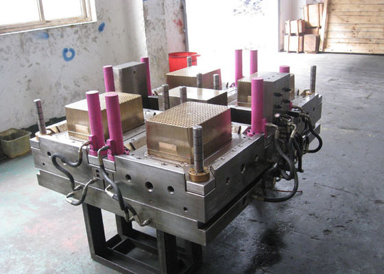 O molde plástico pneumático da injeção morre resistência de corrosão alta dos fabricantes