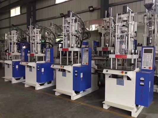 Máquina vertical da modelação por injeção do Cnc para o poder bonde do motor das peças 7.5KW